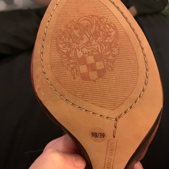 Vince Camuto Heels - Picture 2 of 3